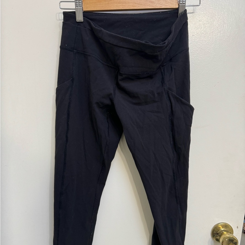 Lululemon leggings with pockets
